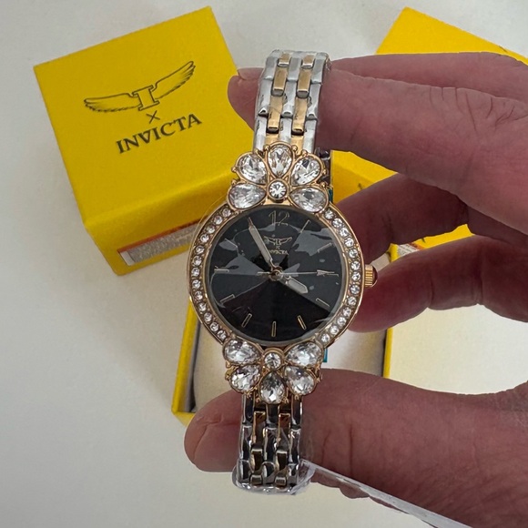 Invicta Wildflower Women's Watch - 30mm,
Silver, Rose Gold NWT - Picture 4 of 10